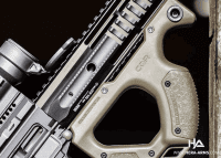 Hera Arms CQR Front Griff Beispiel an Waffe 