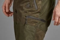 Seeland Avail Hose Detail 2