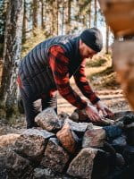 Pinewood Wool Strickm&uuml;tze D. Anthracite Melange Anwendung 3