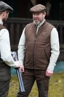 Blaser Victor Vintage Weste Herren braun getragen von vorne