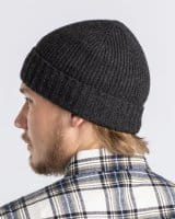 Pinewood Wool Strickm&uuml;tze D. Anthracite Melange Detail 3