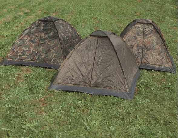 Tente de camping Outsunny pour 2-3 personnes porte en fibre de verre avec fenêtre en