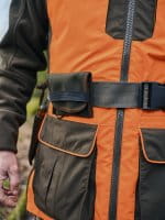 Pinewood Furudal Doghandler Weste Orange/Moss Green Anwendung 1