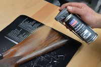LIQUI MOLY GUNTEC Waffenpflegespray Anwendung 3