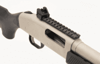 UTG Mossberg 500 Picatinny Schiene montiert