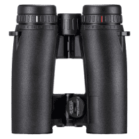 Leica Geovid Pro 8x32 Fernglas mit Entfernungsmesser stehend
