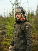 Pinewood Winterm&uuml;tze Seude Brown Anwendung 1