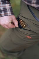 Blaser Striker SL Hose Herren oliv Hosentasche detail