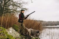 Pinewood Quick Reloader Handschuh Moosgreen/D.Brown Anwendung 2