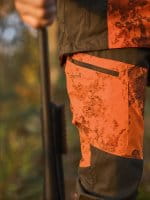 Pinewood Furudal Tracking Camou Hose Strata Blaze/Moosgreen Anwendung 3