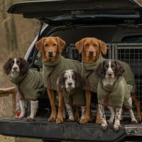 Ruff and Tumble Country Dog corduroy trim Hundebademantel Gruppe