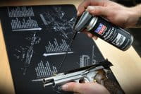 LIQUI MOLY GUNTEC Waffenpflegespray Anwendung 2