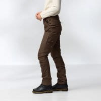Fj&auml;llr&auml;ven Karla Pro Winter Hose Damen Dark Olive Imagebild 3