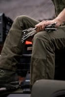 H&auml;rkila Fjell Hose Forest night/Rosin Imagebild 3