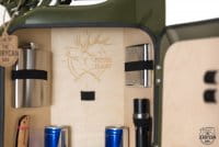 M&auml;nnerhandtasche mal anders - Die Minibar f&uuml;r echte J&auml;ger Innen3